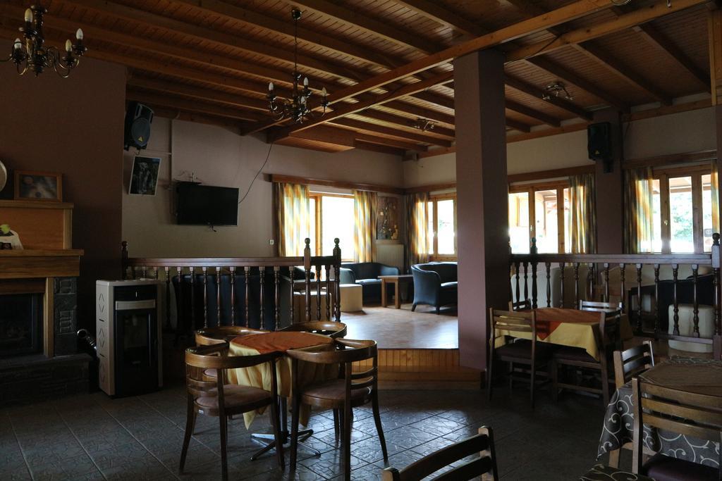Hotel Elatofilito Athamanio Exterior foto